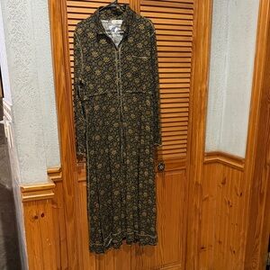 NATURAL LIFE Black and Gold Floral Long Sleeve Dress